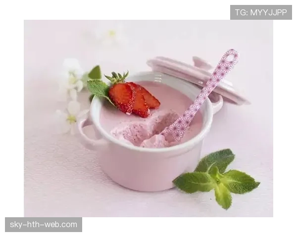 张博恒家的冰箱里塞满蛋白粉，连饮料都按克称着喝