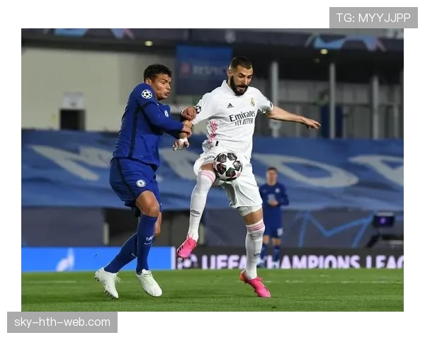 本泽马本赛季如何通过撕开防线创造禁区射门威胁？